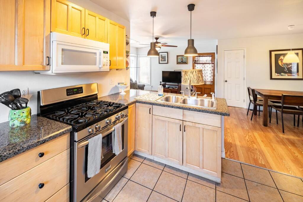 Serenity House Near Gaslamp, San Diego Zoo & Petco Bagian luar foto